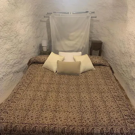 Casa Cueva Sacromonte Benevarez Brother Law Sl Granada