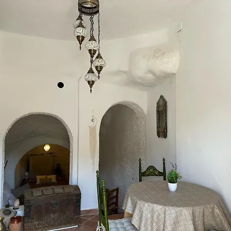 Holiday home Casa Cueva Sacromonte Benevarez Brother Law Sl Granada