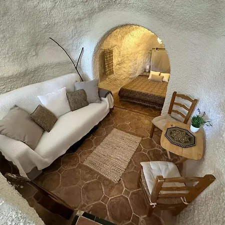 Holiday home Casa Cueva Sacromonte Benevarez Brother Law Sl *