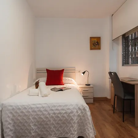 Flores Apartment Granada