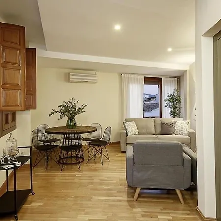 Skyline Apartamento *