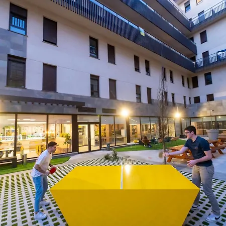 Hotel Residencia Bravo Students 2*
