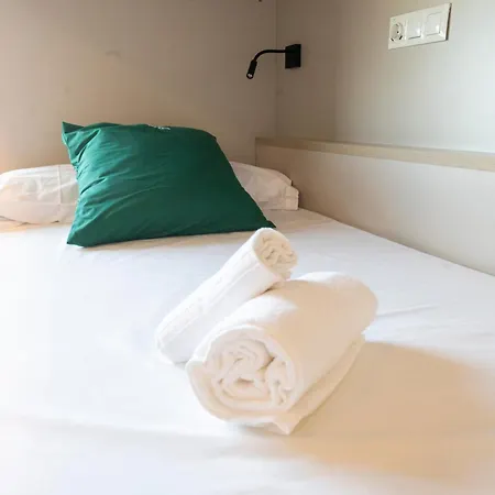 Residencia Bravo Students Hotel Granada