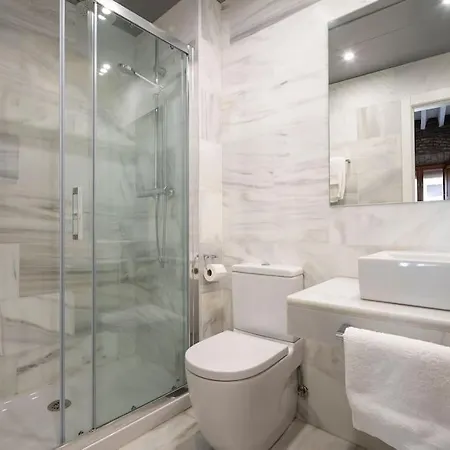 Malibu - The Gallery Apartment