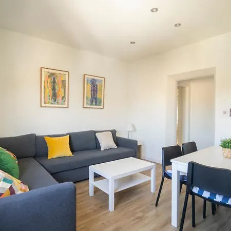 Alborea 2 Apartment