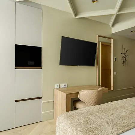 Hotel Mate Leo 4*