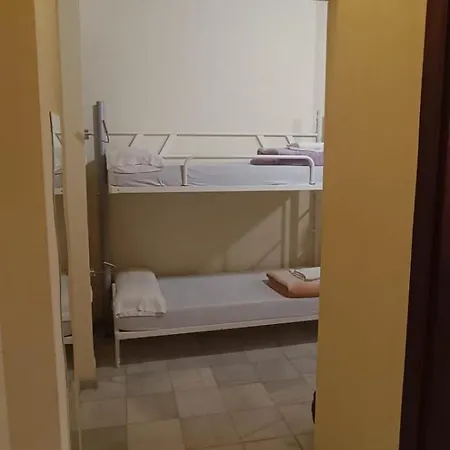 Hostal White Nest
