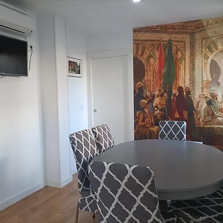 Vakantiehuis Madinat Garnata, Parking & Rooftop Terrace Granada