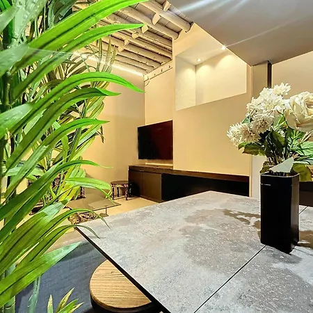 H&h Santa Paula Apartamento Granada