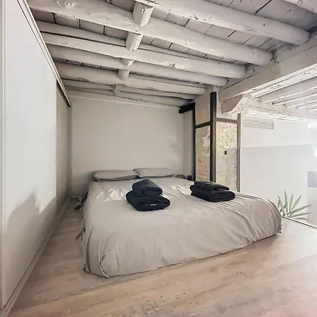 H&h Santa Paula