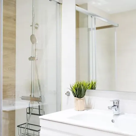Apartment Easy Metro Mendez Nunez *