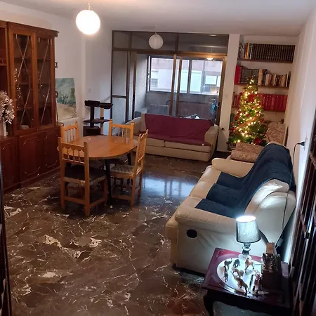 Amplia Y Comoda Homestay Granada