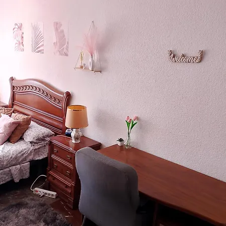 Habitación en casa particular Amplia Y Comoda