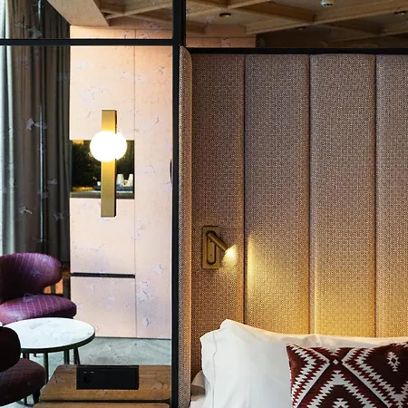 Hotel Mate Leo Granada
