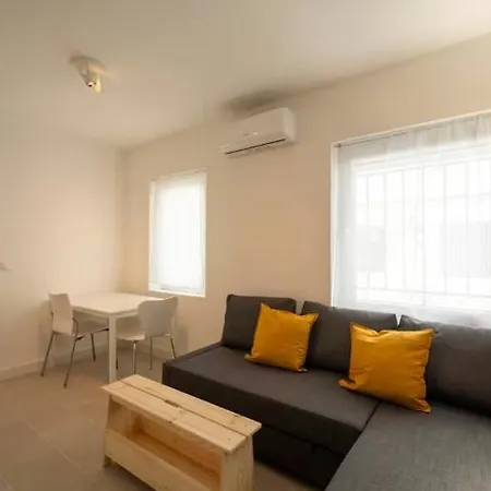 Primavera Apartment