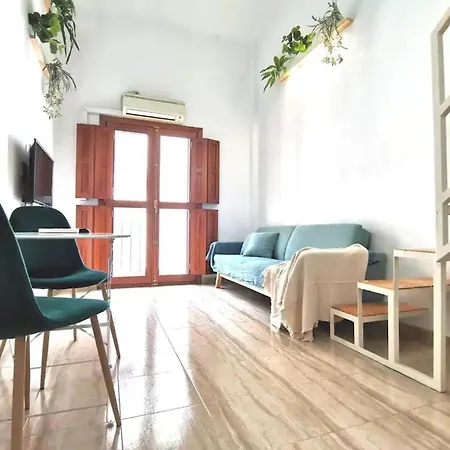 Puerta Elvira - Centro & Gran Via Apartment *