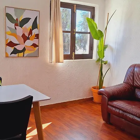 Albaycin For 5pax Apartment
