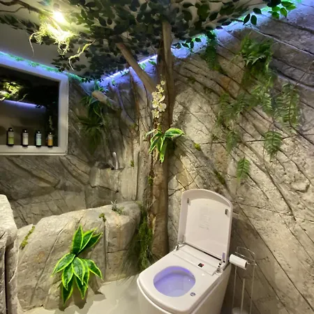 Futurotel Space Garden Hostal Granada