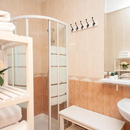 Encanto Nazari, By Daimar Apartment