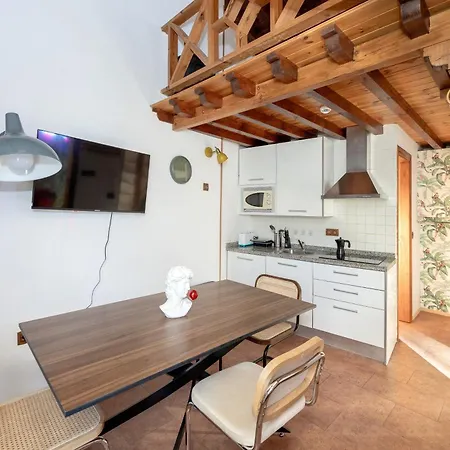 Apartment - Pinksparrow - *