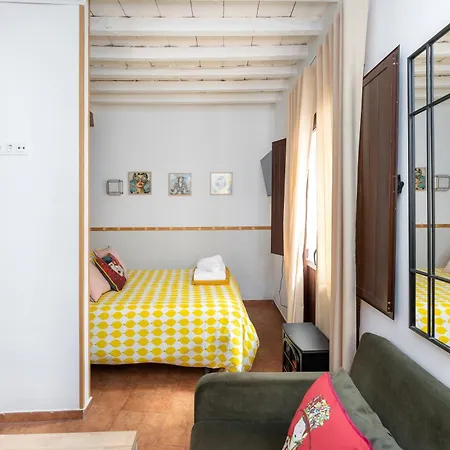 - Pinksparrow - Apartment