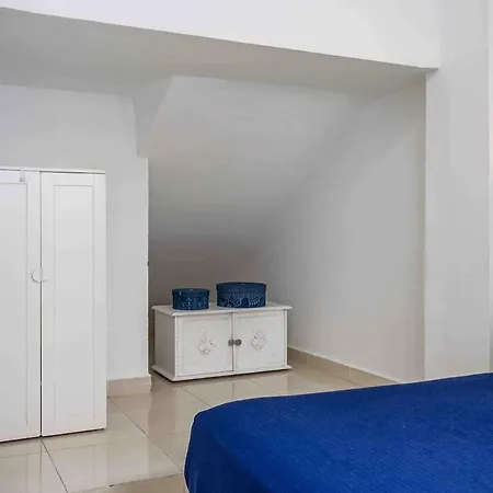 El Cobijo Apartment *