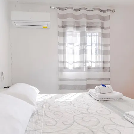La Casita De La Plaza Holiday home