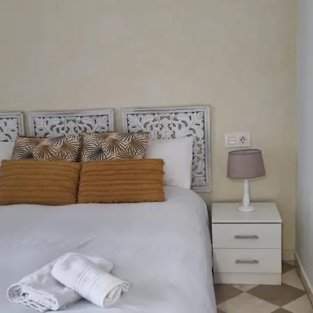 Adanar-las Columnas Apartmán *