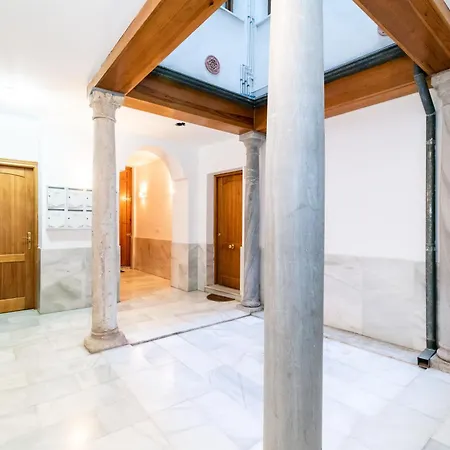 アパート Precioso Piso En Pleno Centro De Junto A Iglesia De San Matias *
