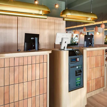格拉纳达b&b酒店 *