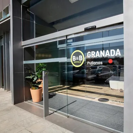 Granada Hotel *