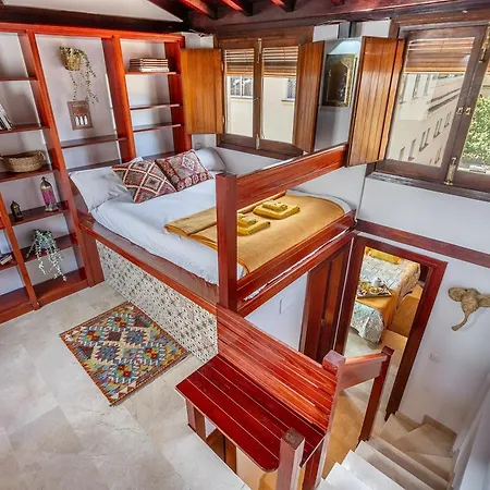 Triplex Con Encanto Granadino En El Barrio Del Realejo