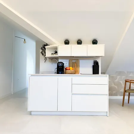 Ryap Isabel La Catolica Apartment *