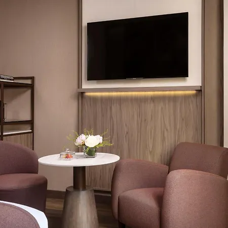 Nh Collection Victoria Отель 4*
