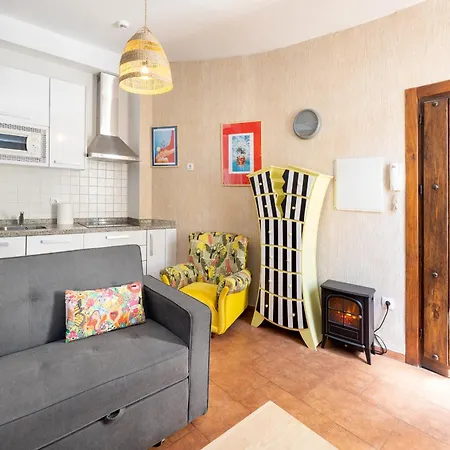 Apartment - Pinksparrow - *