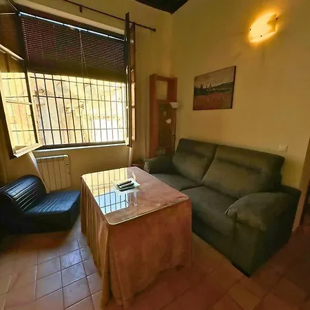 Home4u Castillejos Apartment