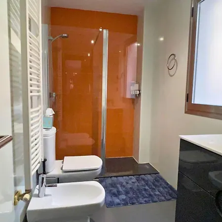 Home4u Centro Apartment *