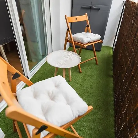 Home4u Camino De Ronda Apartment