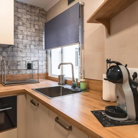 Home4u Camino De Ronda Apartment *