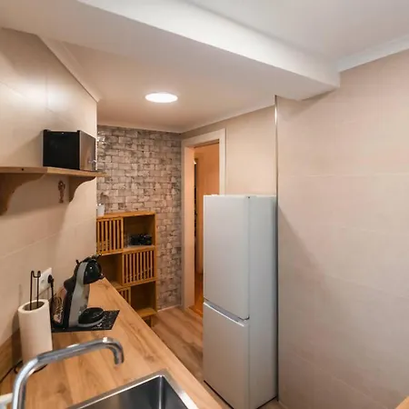 Home4u Camino De Ronda Apartment *