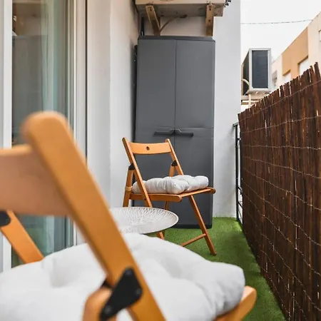 Home4u Camino De Ronda Apartment *