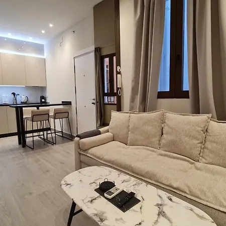 Suspiro 102 Cosmopolitan Loft