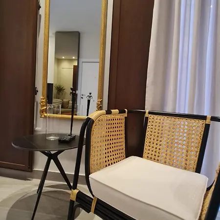 Suspiro 101 Cosmopolitan Loft Apartment *