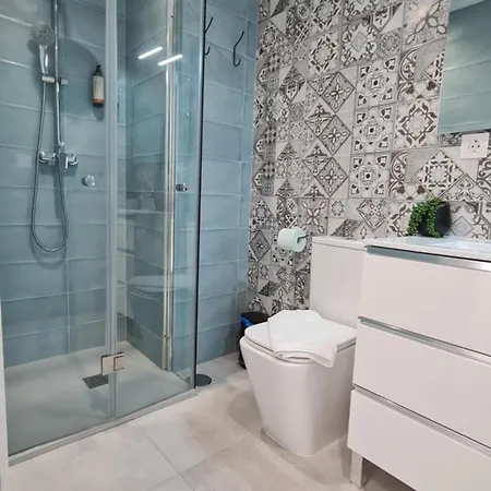 Navas Penthouse 302 By Florentia Homes Apartment *