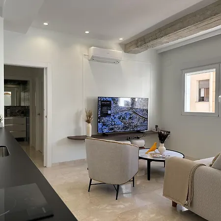 Apartment Navas Penthouse 302 By Florentia Homes *