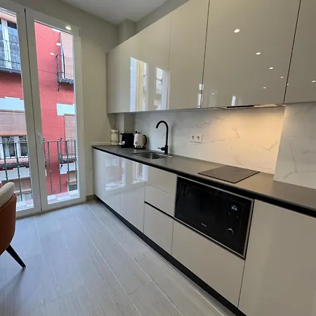Navas 201 Elegant Apartment