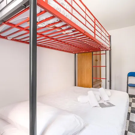 Vivienda Turistica Salazar Apartment Granada