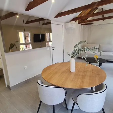 Navas Penthouse 301 By Florentia Homes Granada