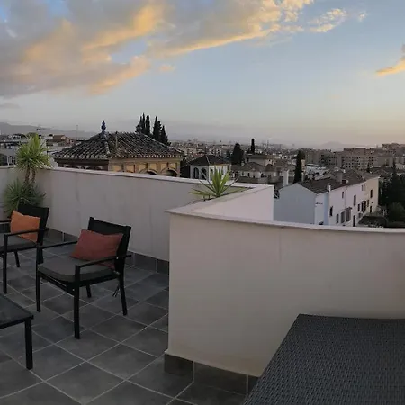 Casa Con Jardin, Aparcamiento