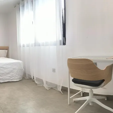 Casa Con Jardin, Aparcamiento Granada
